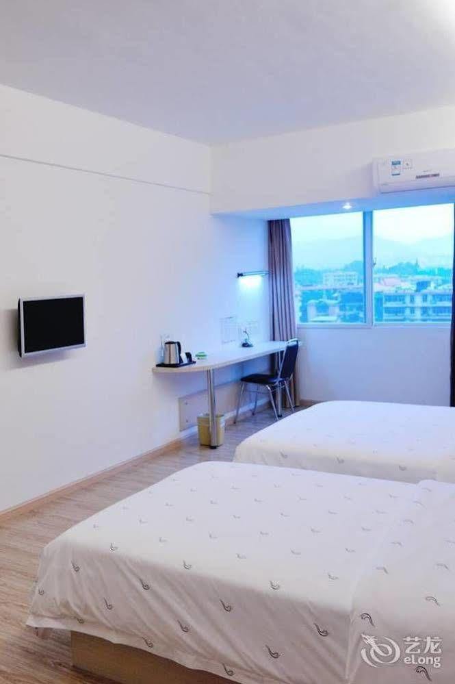 Fairyland Hotel Xishuangbanna Peacock Lake Branch 外观 照片